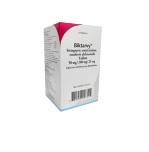 Fotografía del medicamento Biktarvy Bictegravir Emtricitabina Tenofovir Gilead en fondo blanco