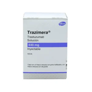 Fotografía del medicamento Trazimera Trastuzumab 440 mg Pfizer refrigerado en fondo blanco