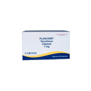 Fotografía del medicamento Plascord Tacrolimus 1 mg Caritas Pharma en fondo blanco